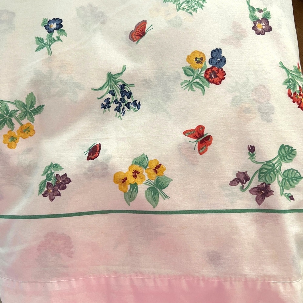 Cannon Flat Sheet Queen‎ Vintage Calico Wildflower Butterfly Sprig Floral White